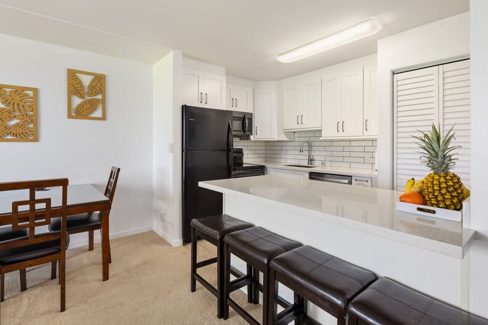 Dining nook set for relaxed meals together