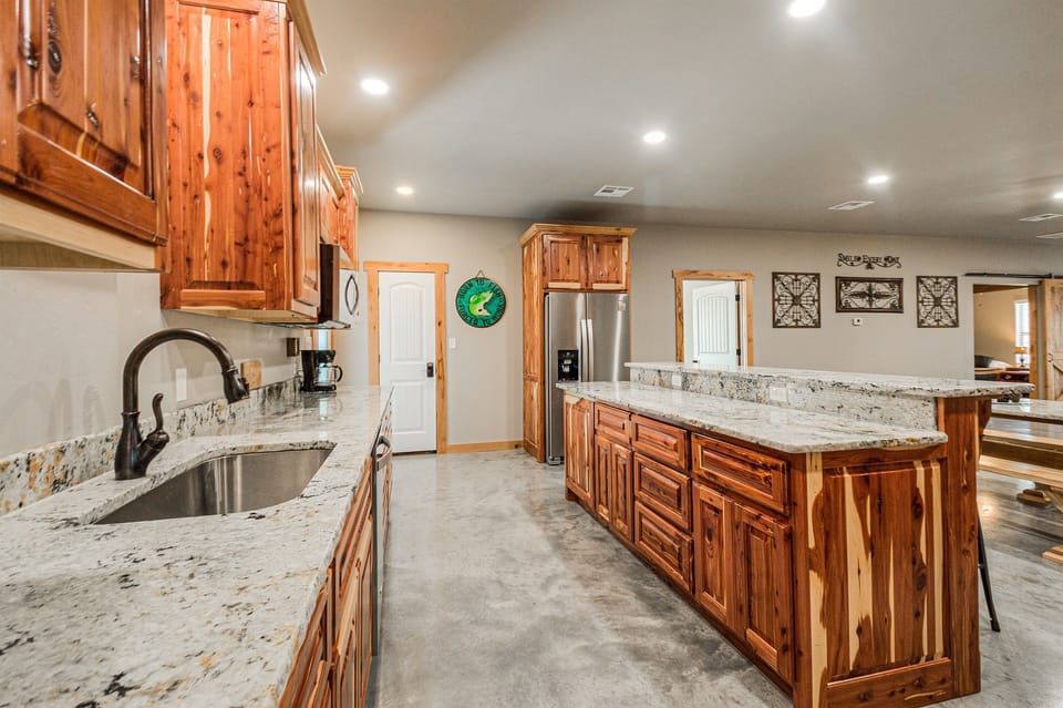 Canned lighting, Glazed concrete floors