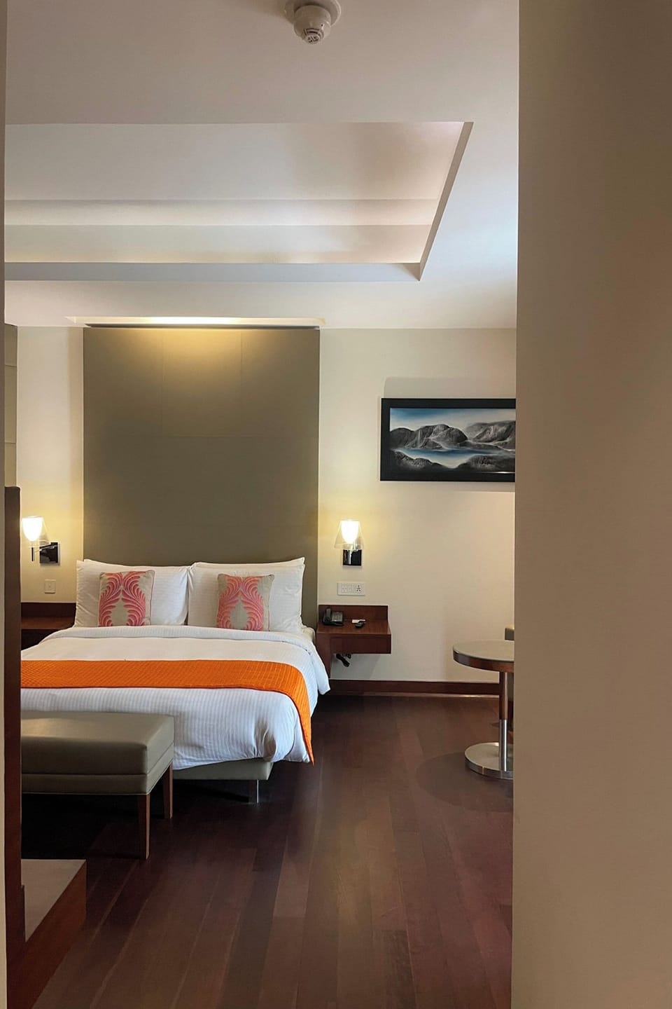 Premium bedding, in-room safe, individually furnished, desk