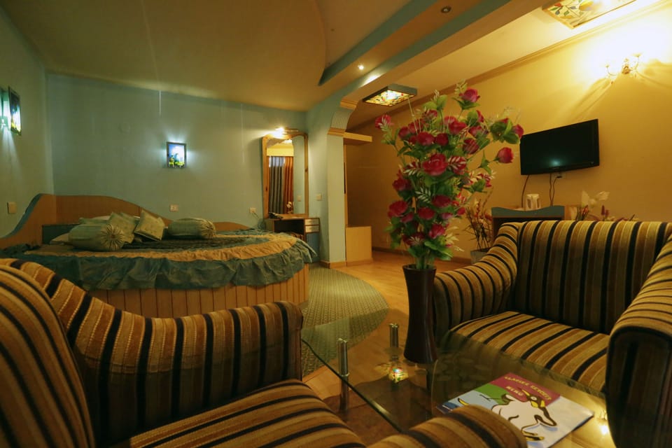 Honeymoon Suite, 1 King Bed