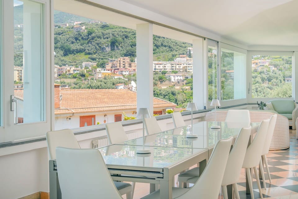 Dining Room, Scenic View