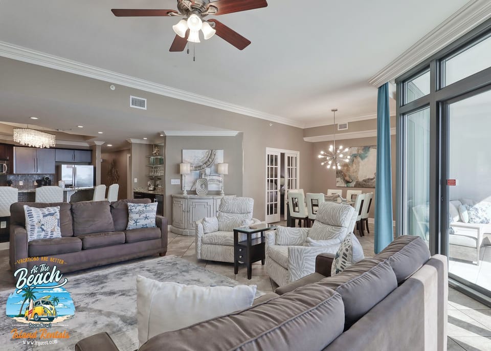 Oasis 1705, 3 Bedroom 4 Bathroom. 17th Floor. Sleeps 12. Managed by Island Rentals