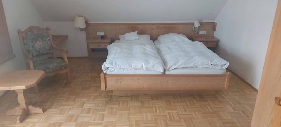 Double Room | In-room safe, free WiFi
