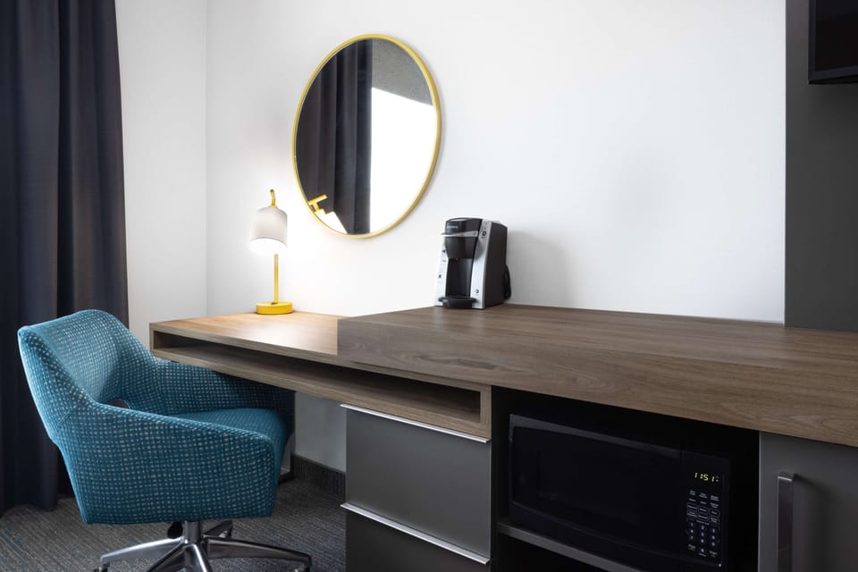 Premium bedding, in-room safe, individually decorated, desk