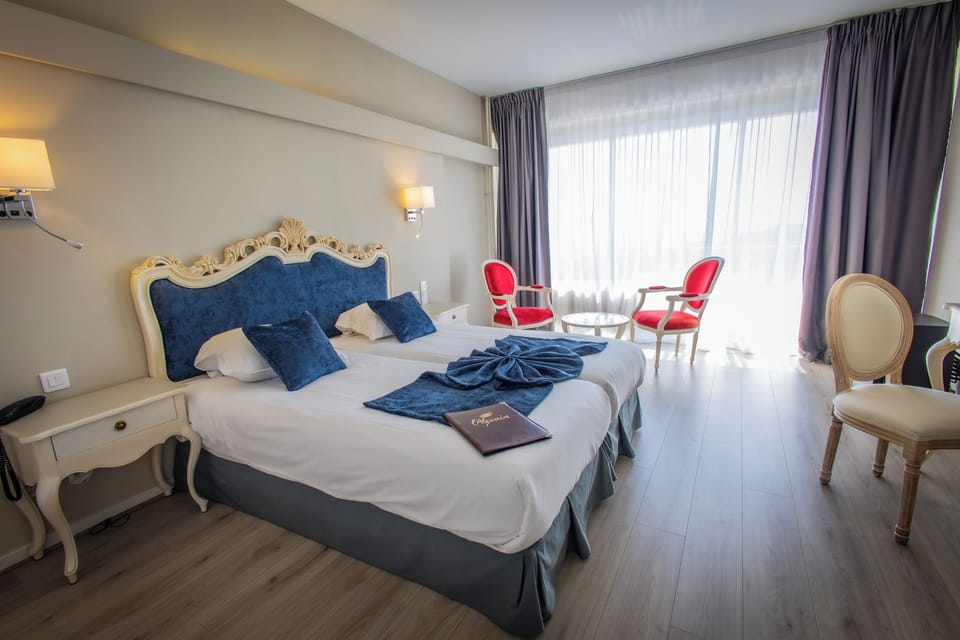 Deluxe Double Room, Balcony | Premium bedding, WiFi (free), individually decorated
