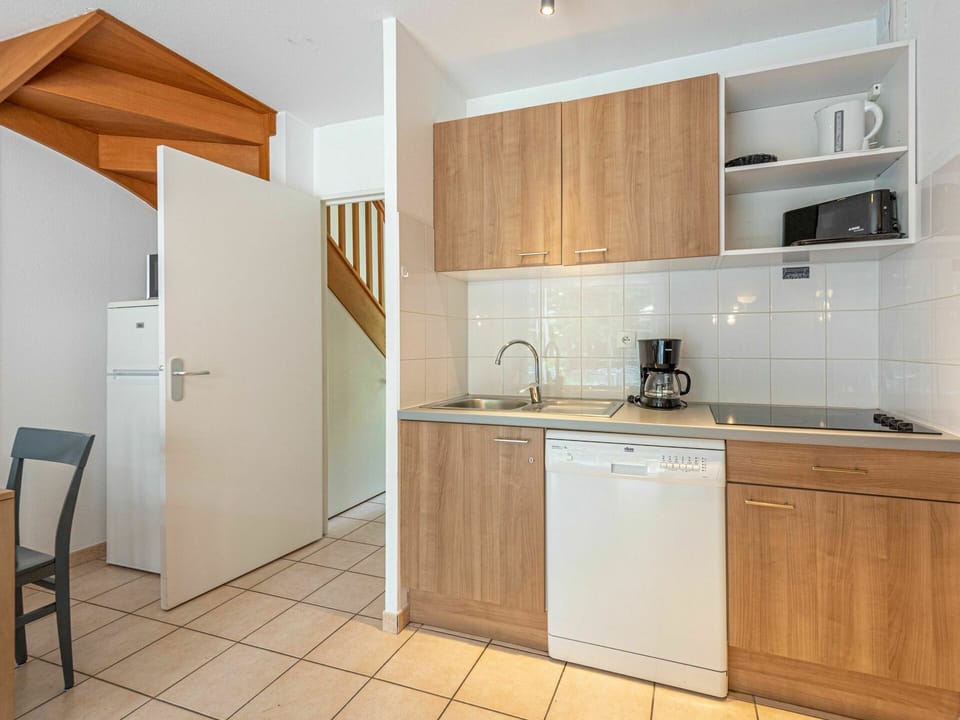 Room, Cabinetry, Property, Furniture, Kitchen, Countertop, Interior Design, Building, Major Appliance, Floor