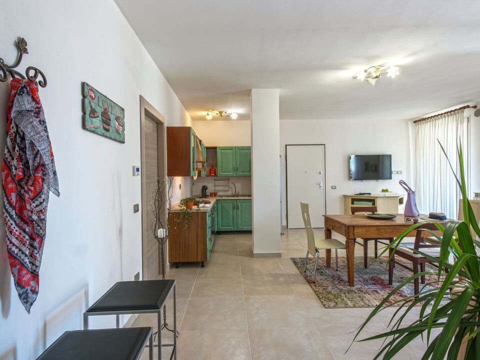 Apartment | Dining