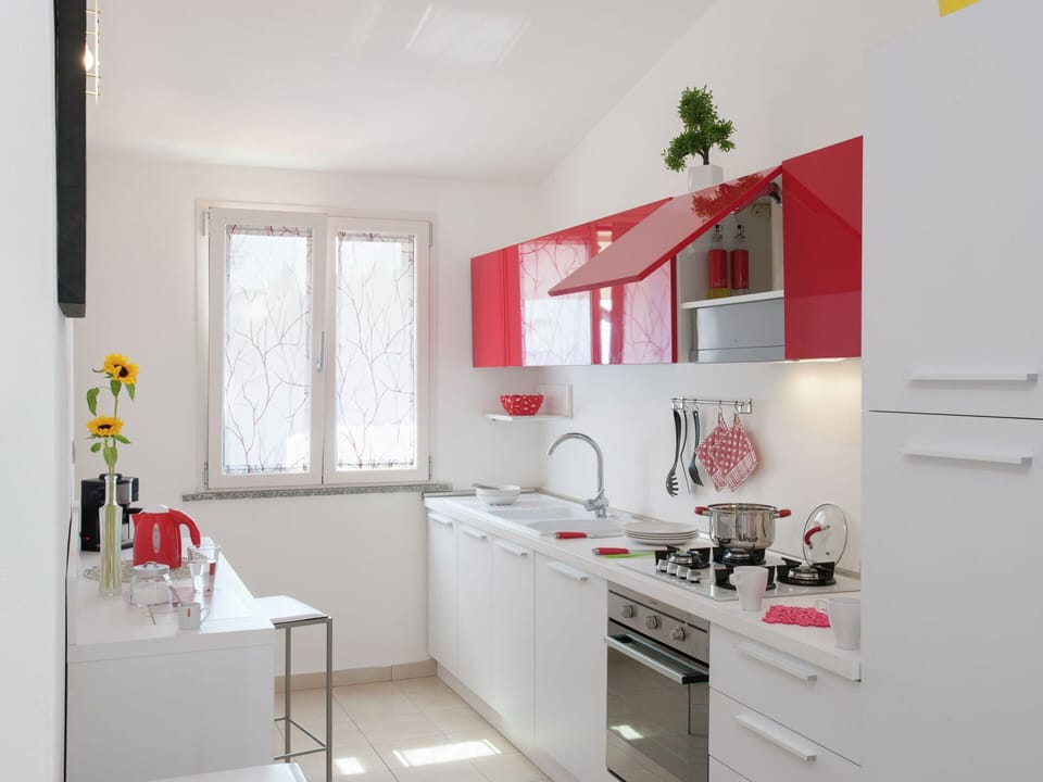 Apartment | Private kitchen | Electric kettle, highchair