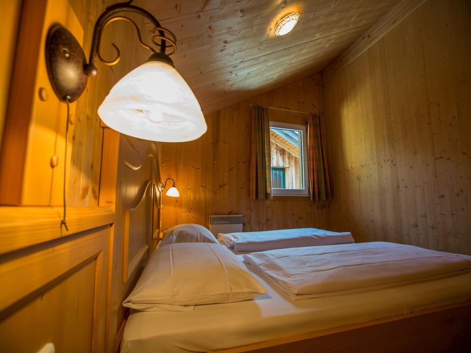 Chalet | 3 bedrooms, bed sheets