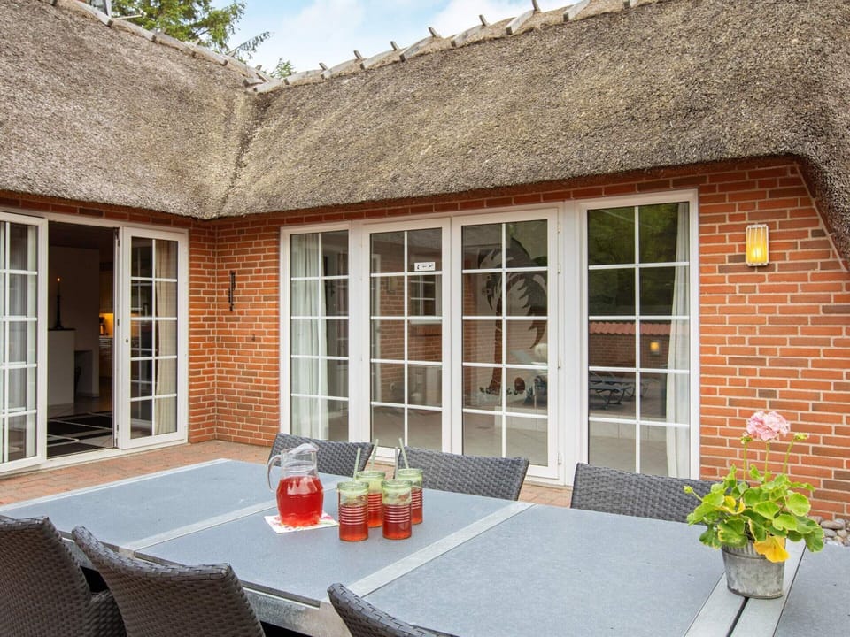 House | Dining
