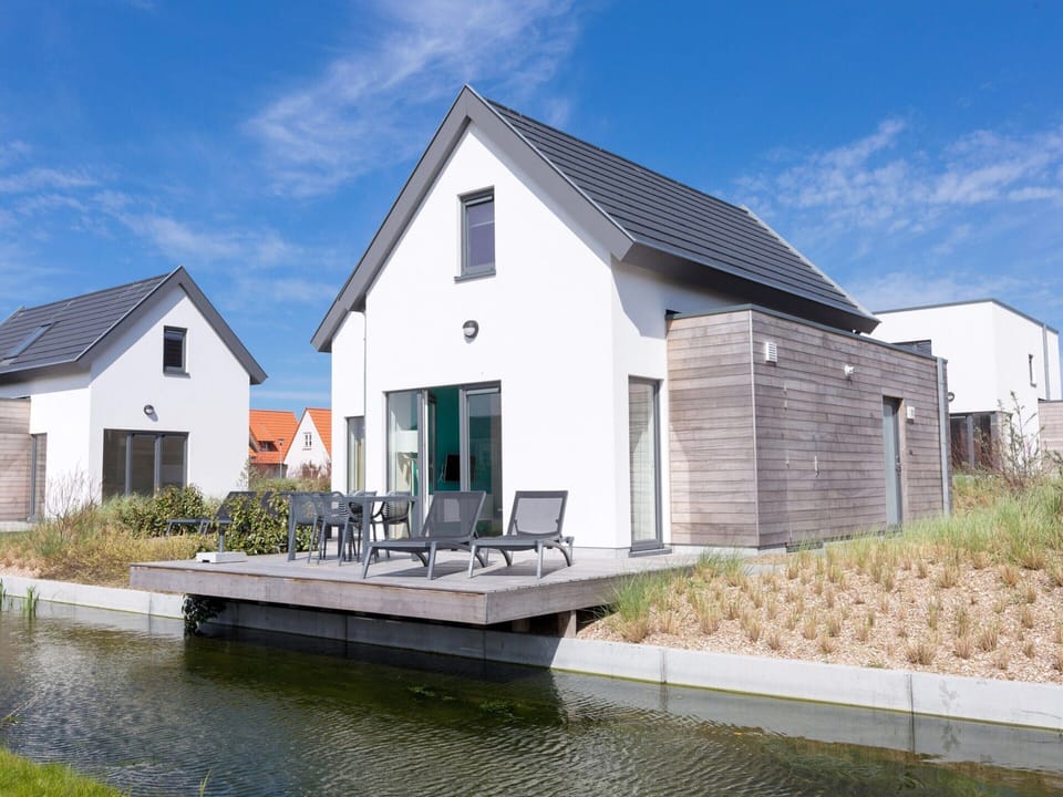Villa | Exterior