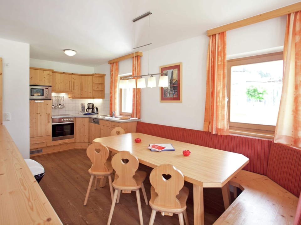 House | Dining