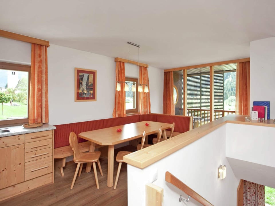House | Dining