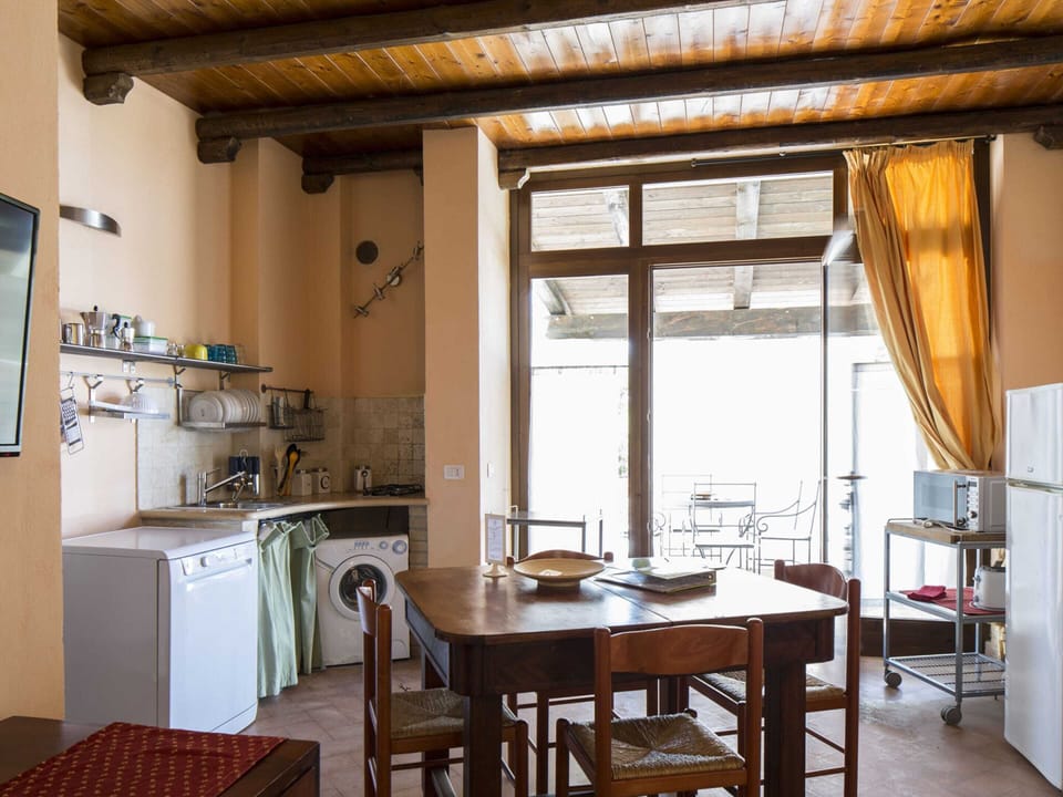 Apartment | Dining