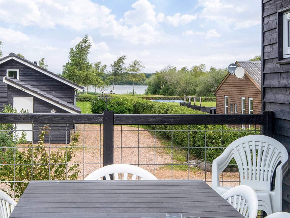House | Water view