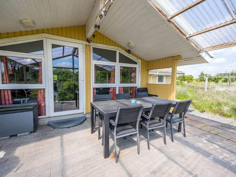 House | Outdoor dining