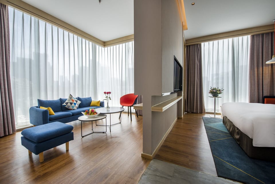Suite, 1 King Bed | Down comforters, pillowtop beds, minibar, in-room safe