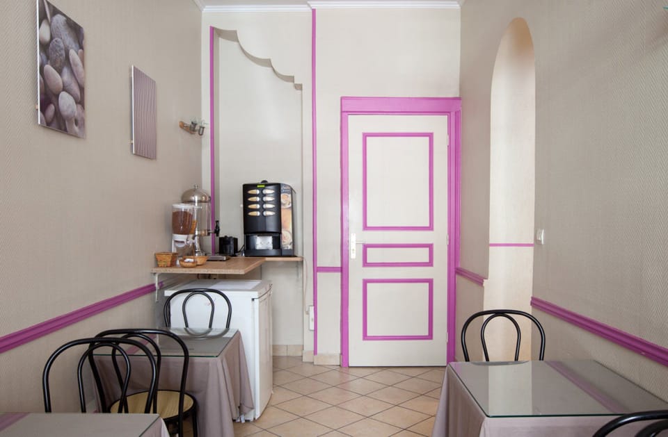 Coffee shop