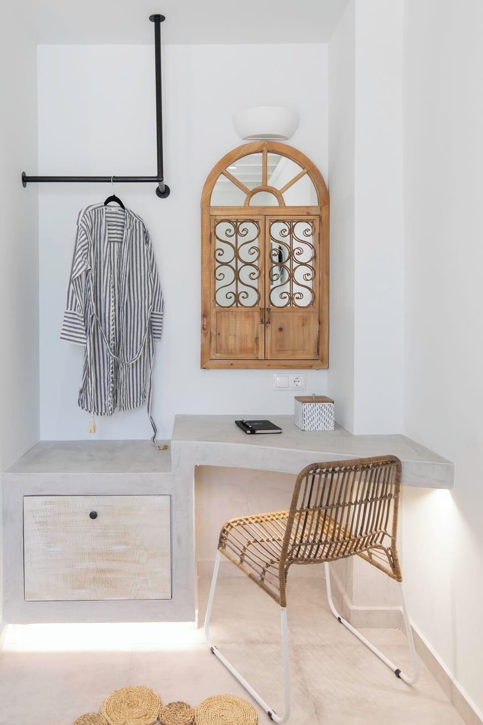 wardrobe