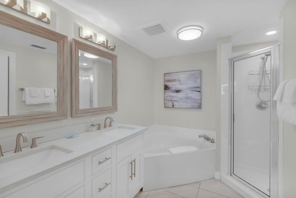 Large Master Bathroom with Jacuzzi Tub and Walk-In Shower