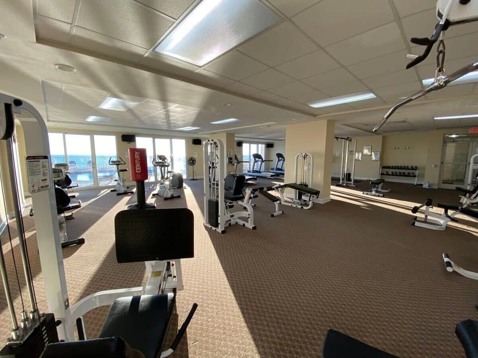 Common Area: Gym