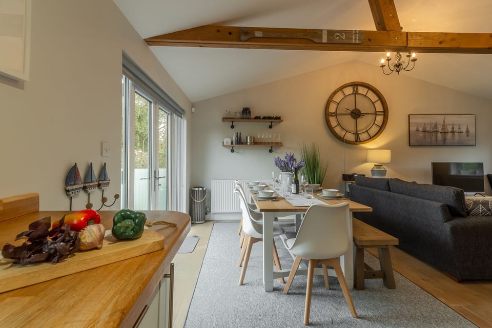 Bright fresh kitchen and dining area