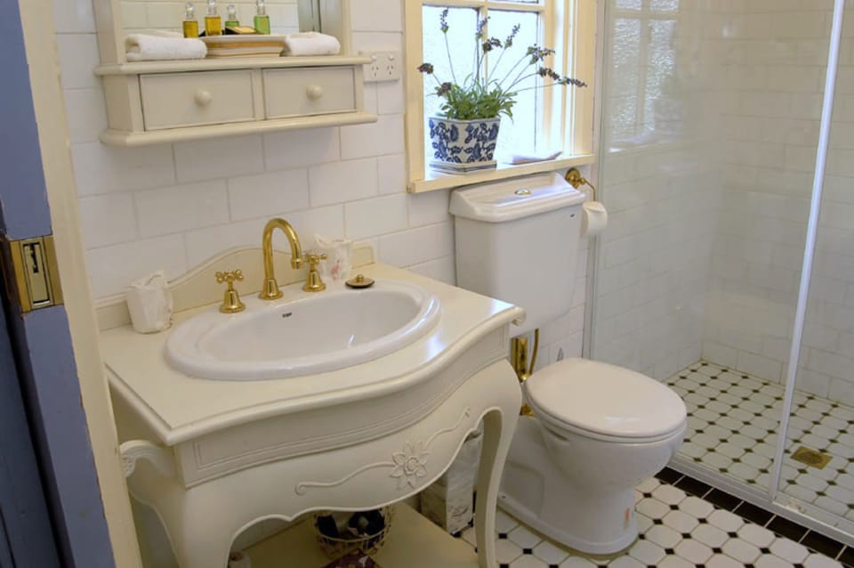 The Chalet Guesthouse and Studio Bed and Breakfast in Medlow Bath