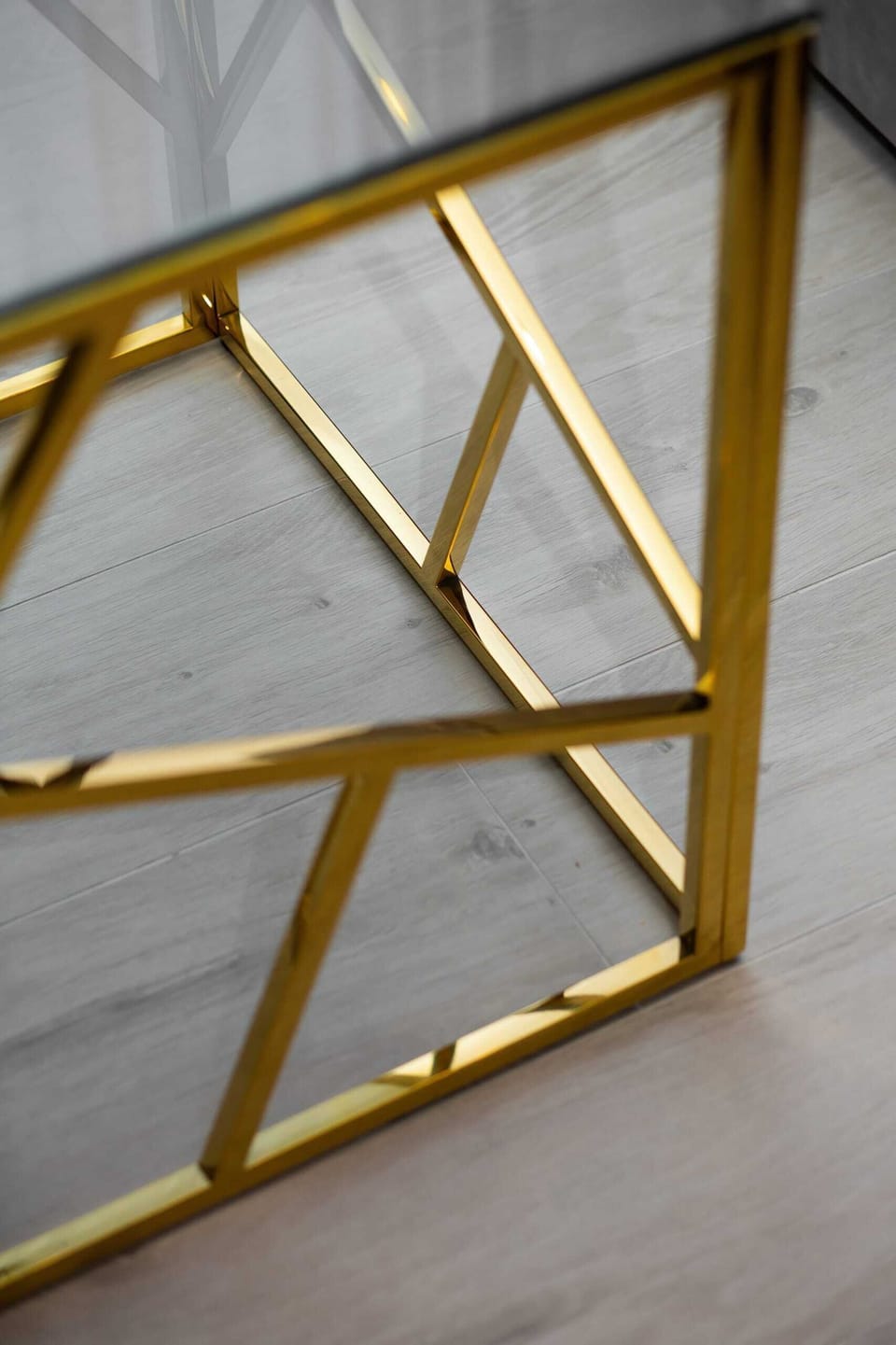 Decorative details in the apartment. 