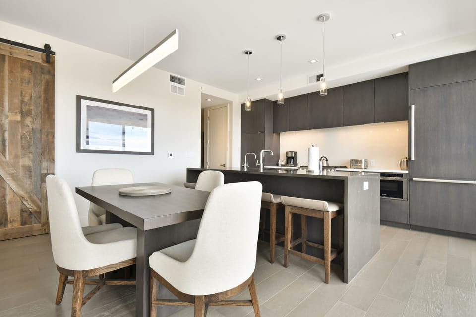 Chair, Furniture, Indoors, Room, Building