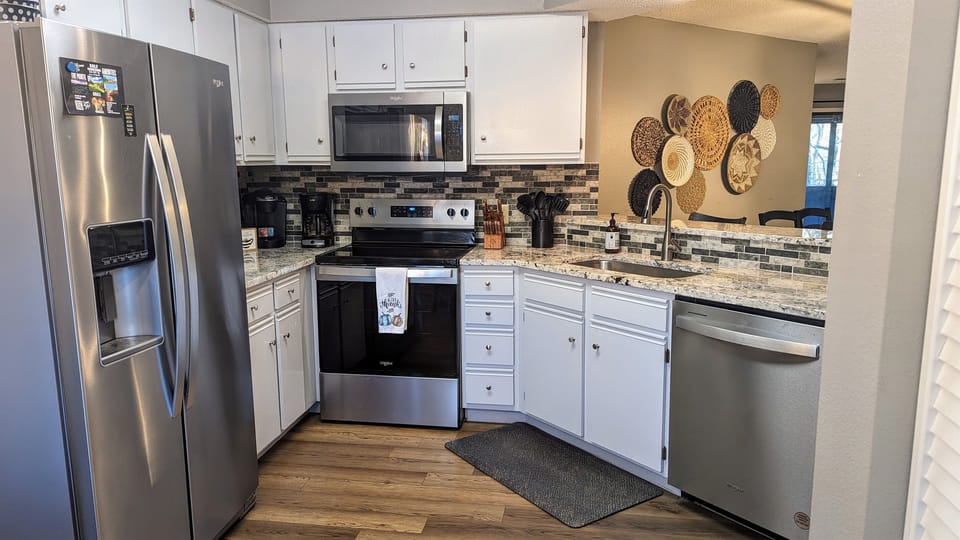 Fully size kitchen equipped with all the essential