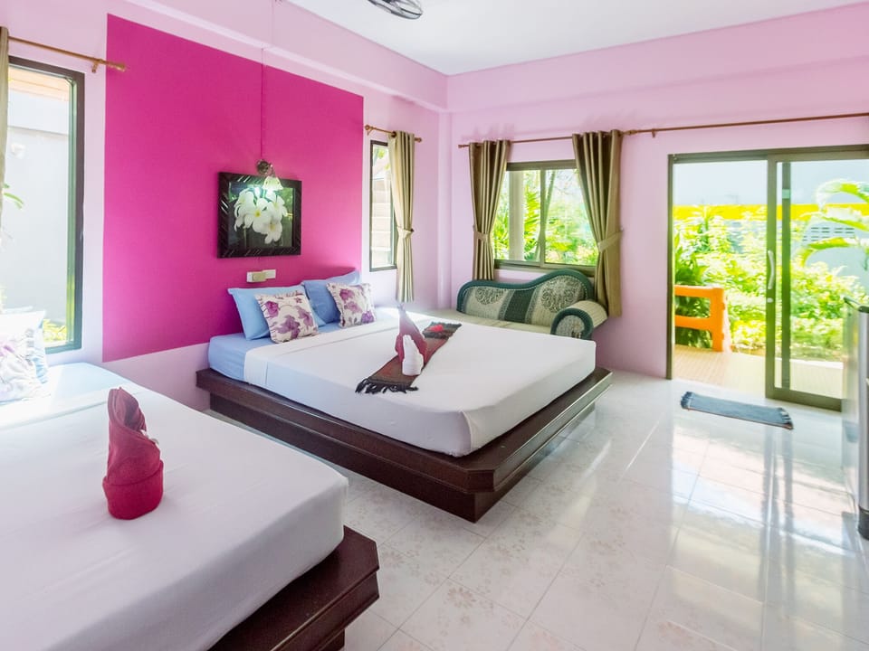 Standard Triple Room | Free WiFi, bed sheets