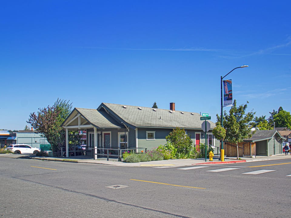 Cozy Corner Suites located in downtown Friday Harbor.