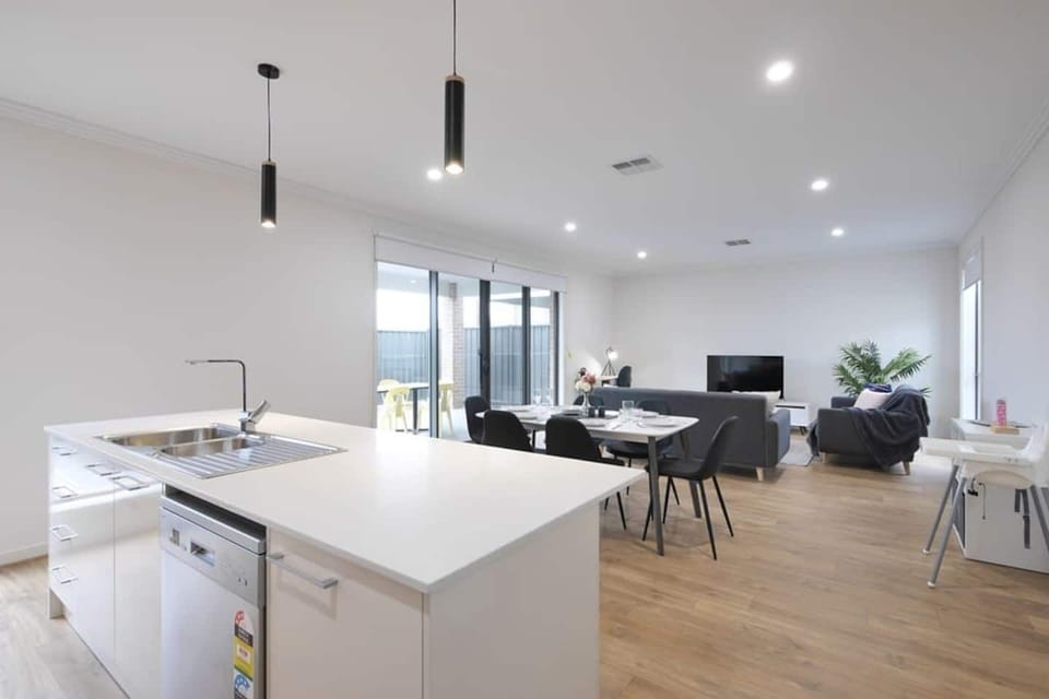 Dishwasher to make cleaning up a breeze!