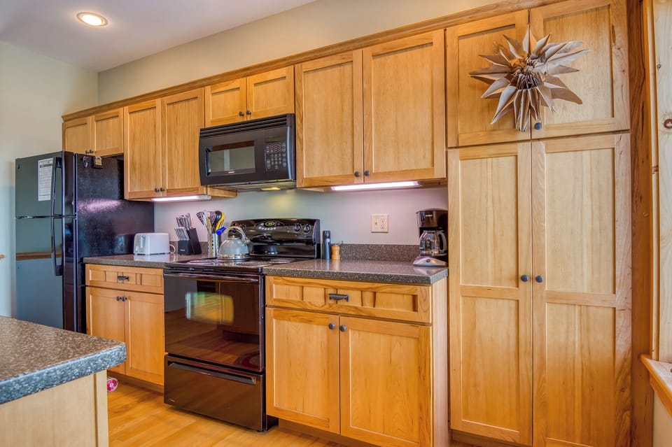 Full equipped kitchen, with dishwasher