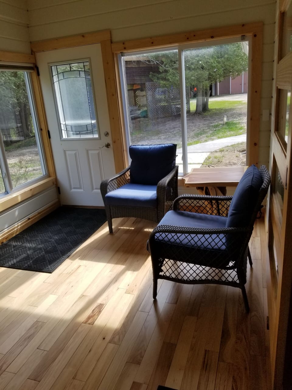 3 season room