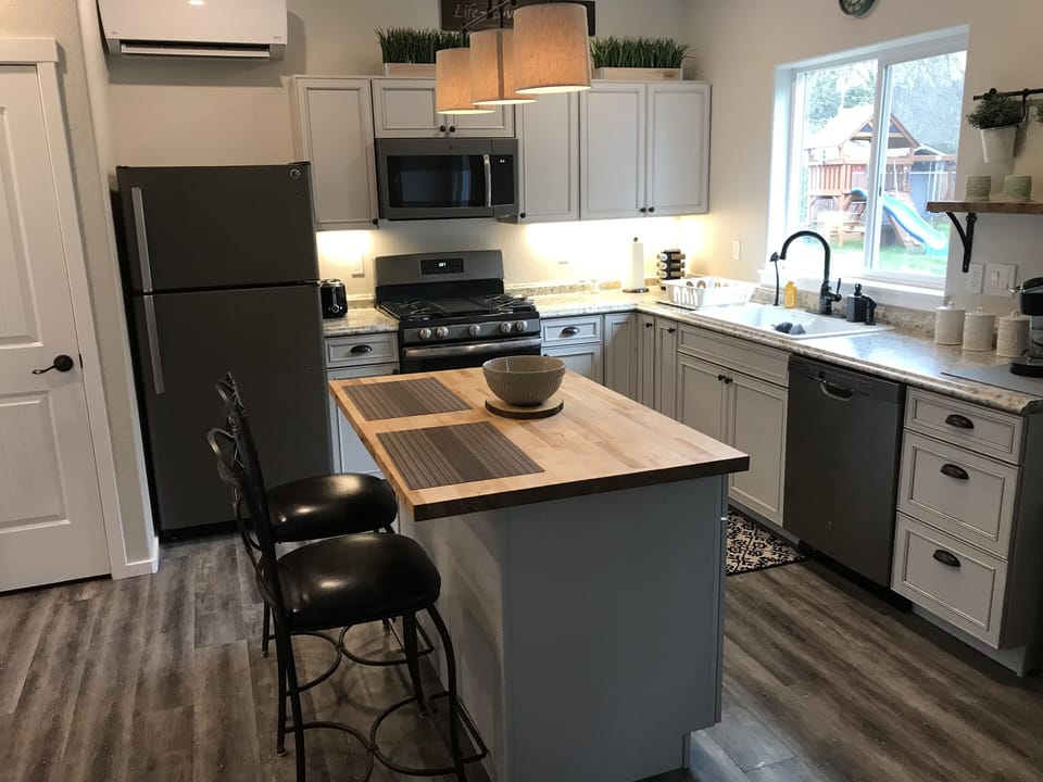 A fully appointed kitchen with all the amenities