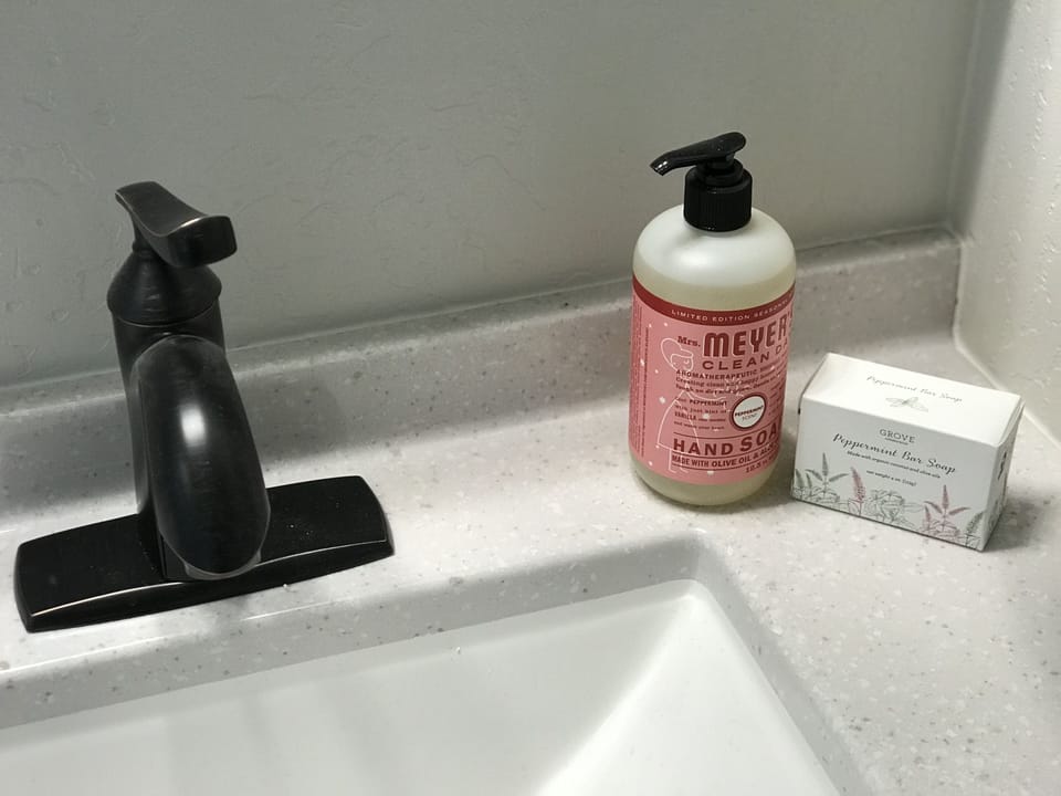 Bathroom amenities