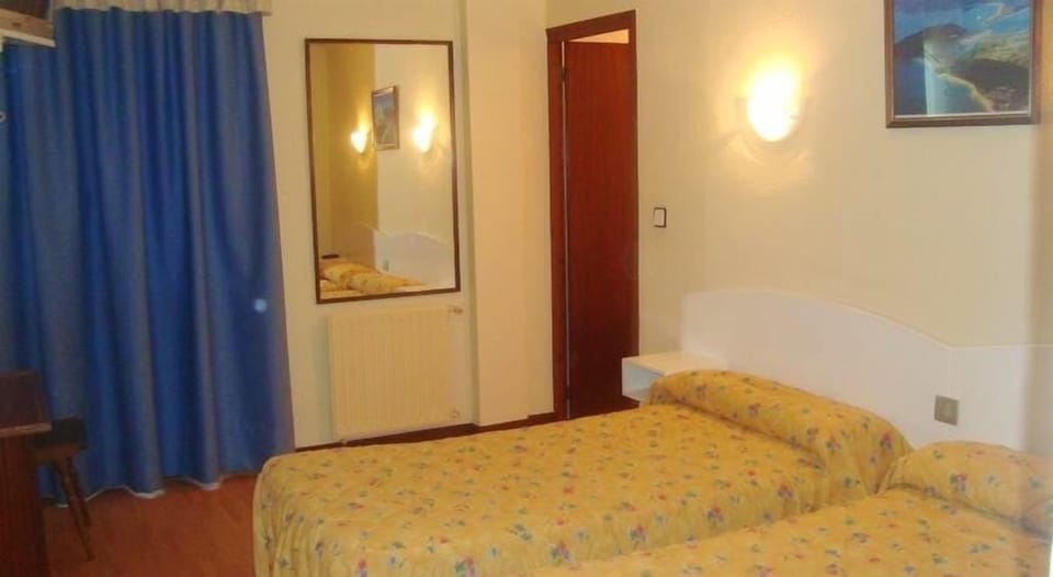 Standard Twin Room | Bed sheets