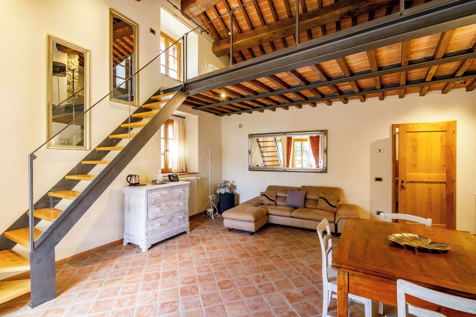 Luxury Suite | Living area | LCD TV