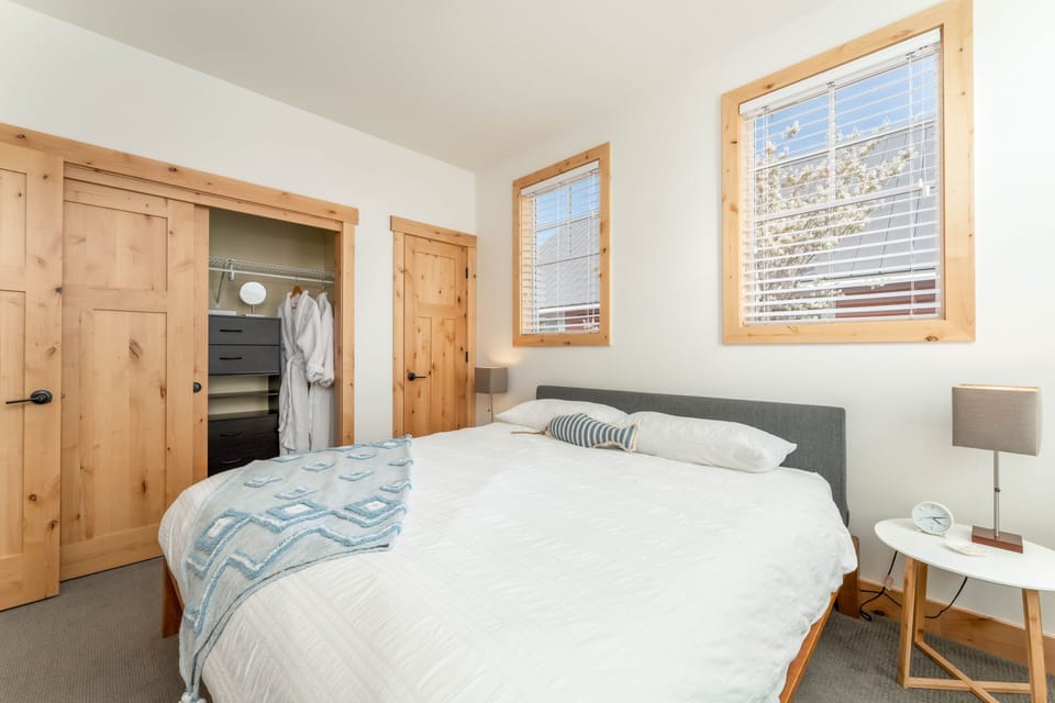 Main level primary king bedroom