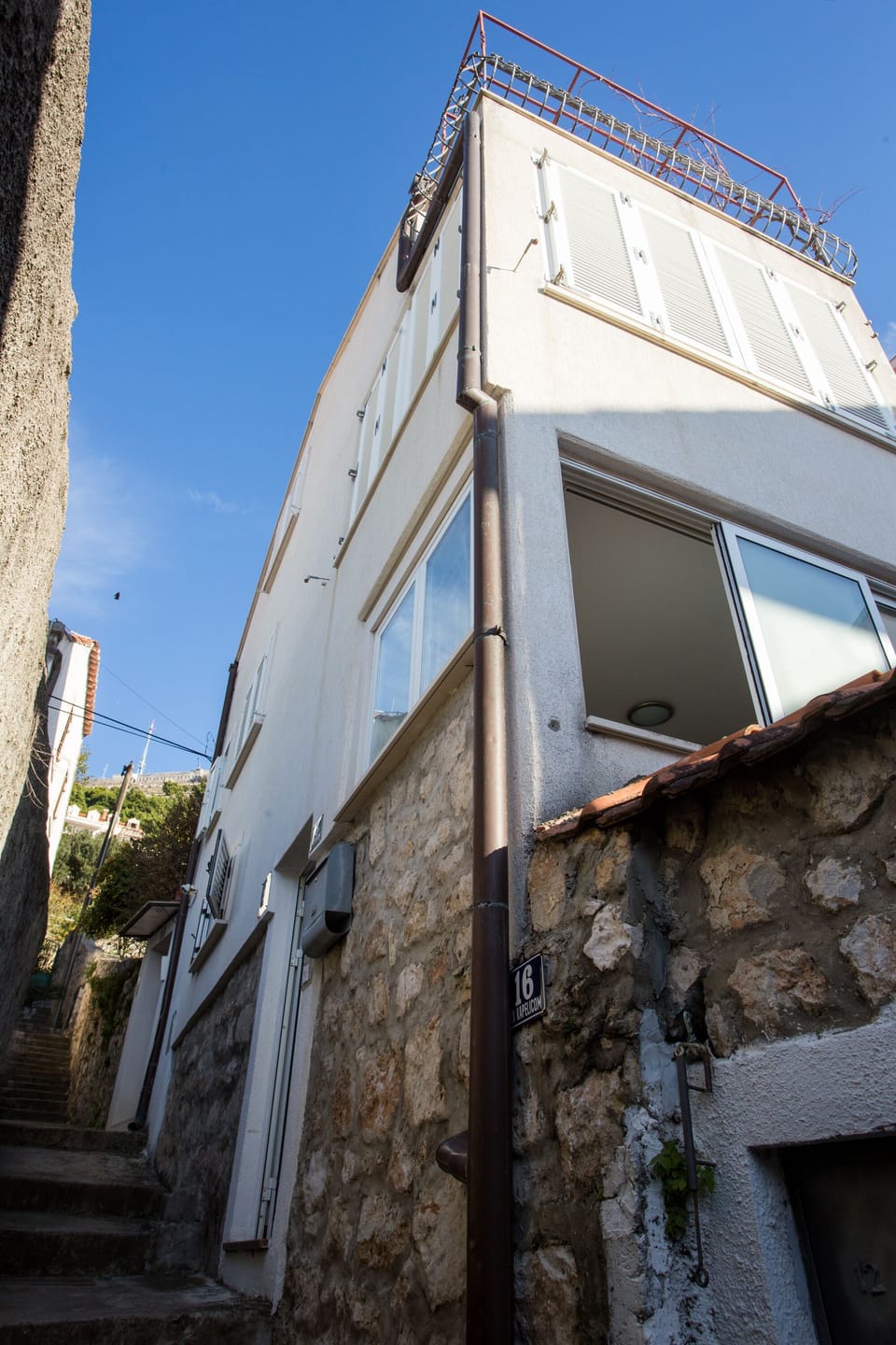 Studio (Studio Apartment) | Exterior