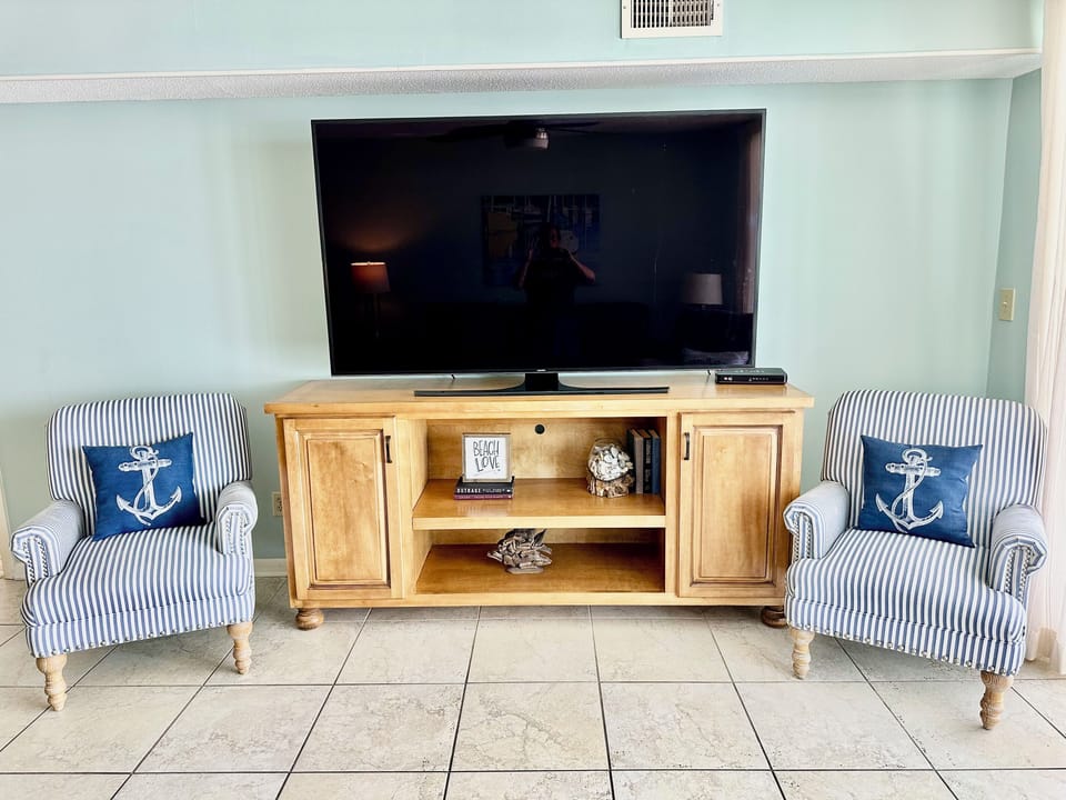Huge 75" smart tv!