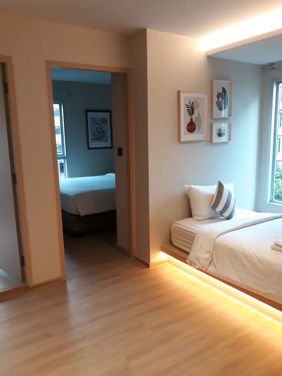 Family Room | In-room safe, desk, free WiFi, bed sheets