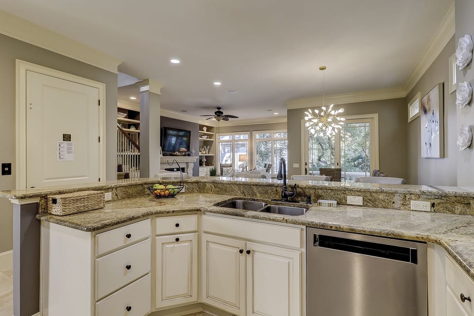 28 Corine Lane | Kitchen - 28 Corine Lane | Kitchen