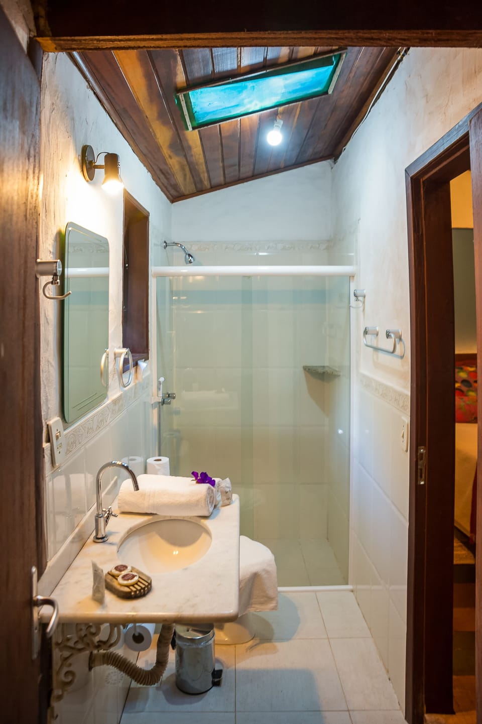 Standard Chalet | Bathroom | Free toiletries, towels