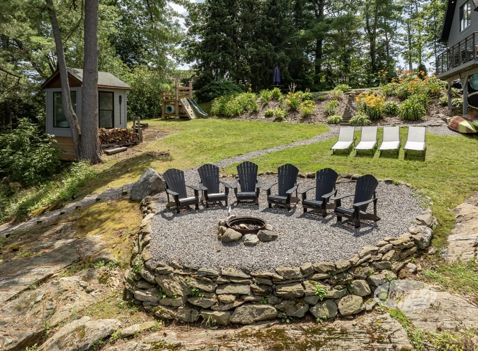 Fire Pit &amp; Seating