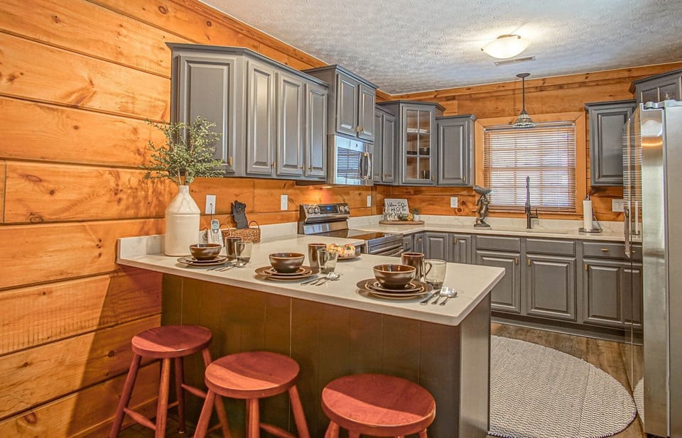 The kitchen with a seating area for 3!