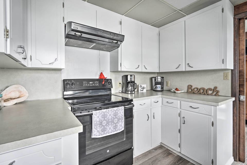 Kitchen | Main Level