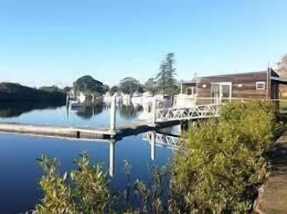 Tea Gardens Myall RIver
