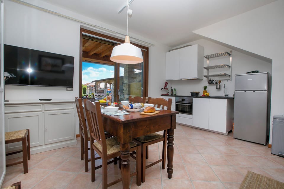 Family Apartment, Multiple Bedrooms (Casa Valtenesi) | Private kitchen | Fridge, oven, stovetop, dishwasher